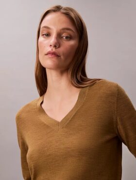 Maglione con scollo a V in lana merino