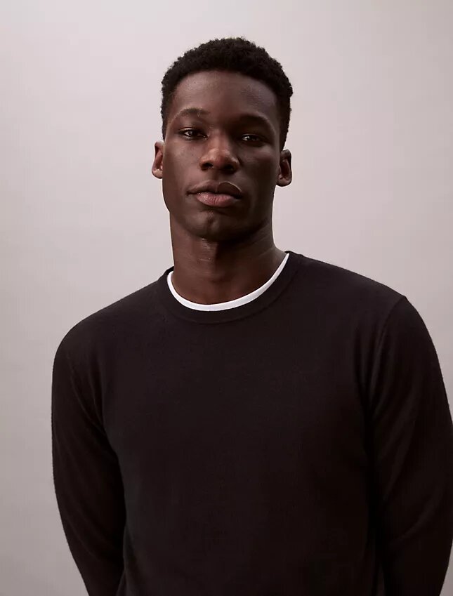 Maglione girocollo in misto merino extra fine Maglione girocollo in misto merino extra fine