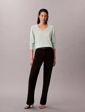 Maglione in lana merino con scollo a V