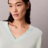 Maglione in lana merino con scollo a V Maglione in lana merino con scollo a V