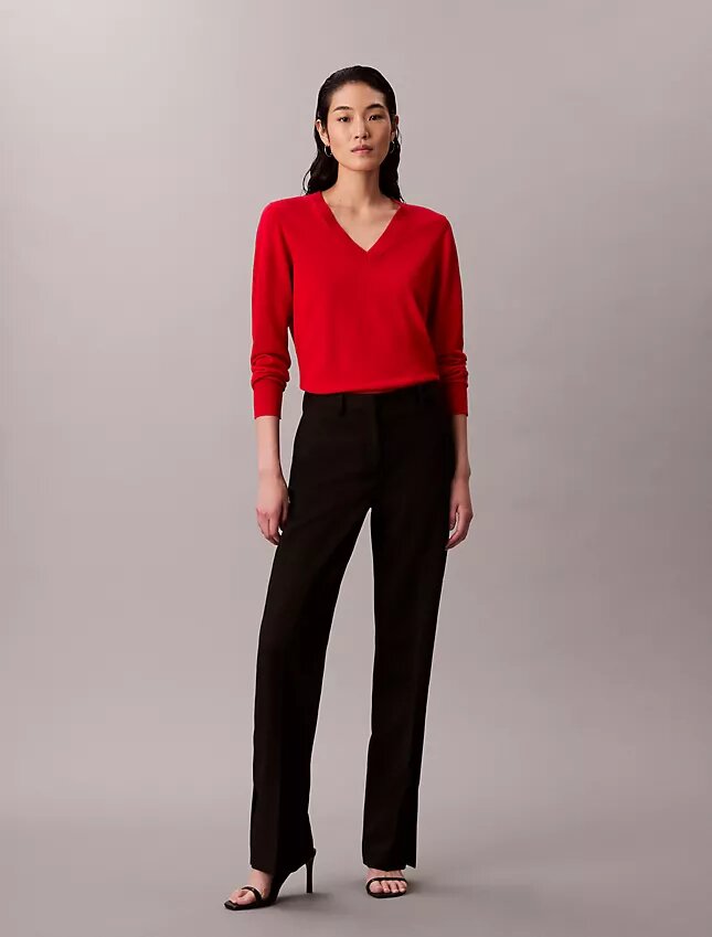 Maglione in lana merino con scollo a V Maglione in lana merino con scollo a V