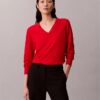 Maglione in lana merino con scollo a V Maglione in lana merino con scollo a V