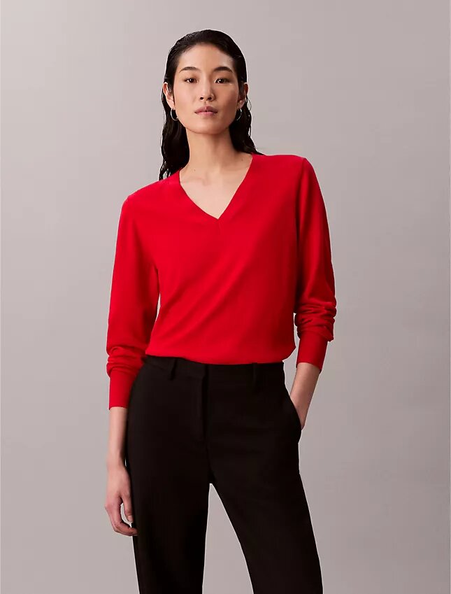 Maglione in lana merino con scollo a V Maglione in lana merino con scollo a V