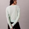 Maglione in lana merino con scollo a V Maglione in lana merino con scollo a V