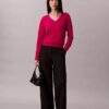 Maglione in lana merino con scollo a V Maglione in lana merino con scollo a V