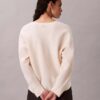 Maglione morbido in lana merino con scollo a V Maglione morbido in lana merino con scollo a V