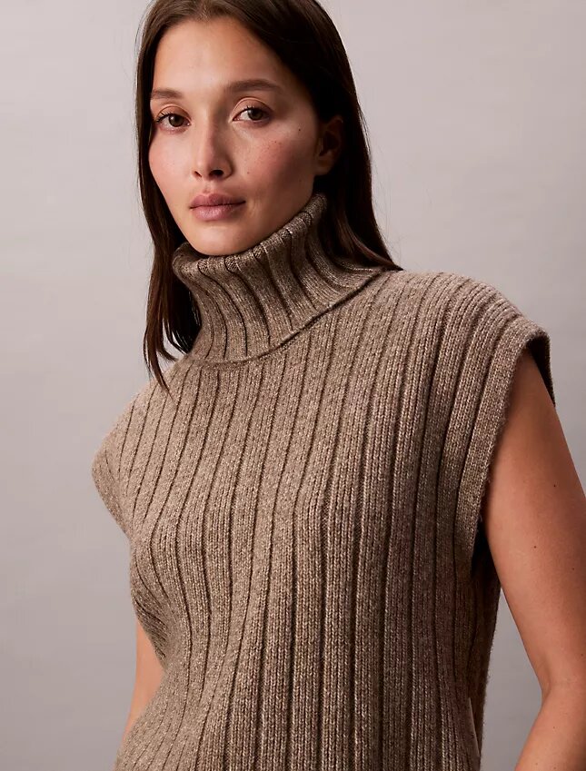 Maglione senza maniche a costine Maglione senza maniche a costine