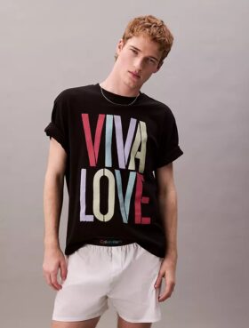 Marc Hundley Pride Viva Love T-shirt dal taglio comodo