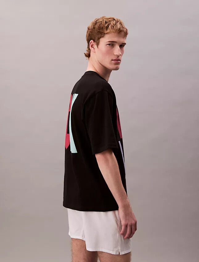 Marc Hundley Pride Viva Love T-shirt dal taglio comodo Marc Hundley Pride Viva Love T-shirt dal taglio comodo