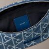 Marsupio in Denim con logo a tutto campo Marsupio in Denim con logo a tutto campo