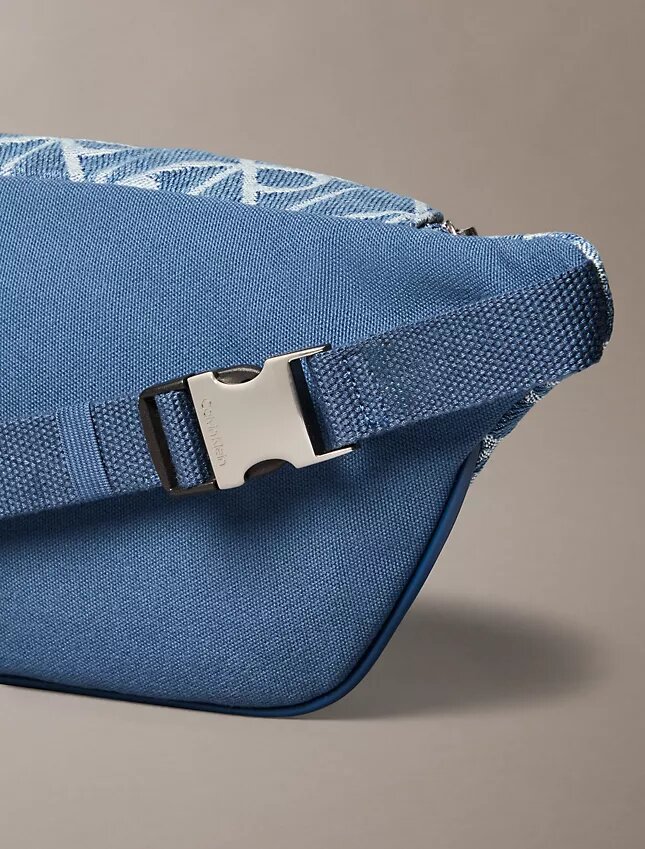 Marsupio in Denim con logo a tutto campo Marsupio in Denim con logo a tutto campo