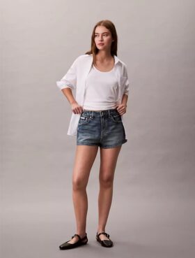 Mini shorts in Denim