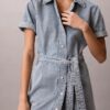 Miniabito in denim con cintura Miniabito in denim con cintura