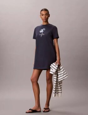 Miniabito T-shirt con stampa floreale Miniabito T-shirt con stampa floreale