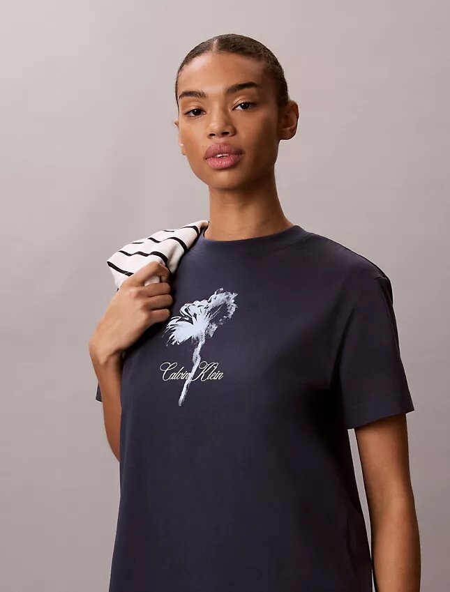 Miniabito T-shirt con stampa floreale Miniabito T-shirt con stampa floreale