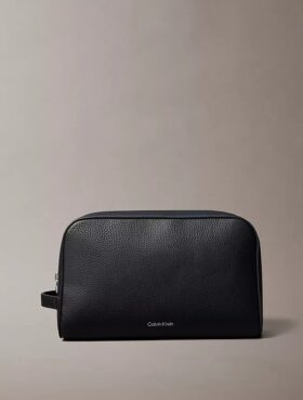 Necessaire con finitura granulata