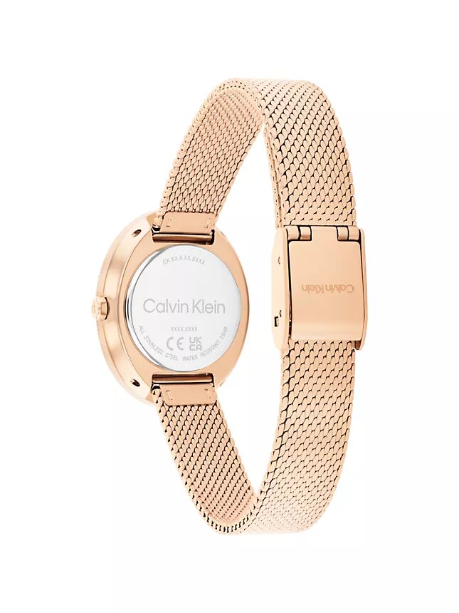 Orologio con lunetta sagomata e quadrante ovale Orologio con lunetta sagomata e quadrante ovale