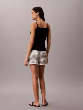 Pantaloncini a righe