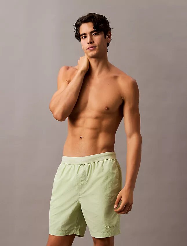 Pantaloncini da bagno con cintura con logo Pantaloncini da bagno con cintura con logo