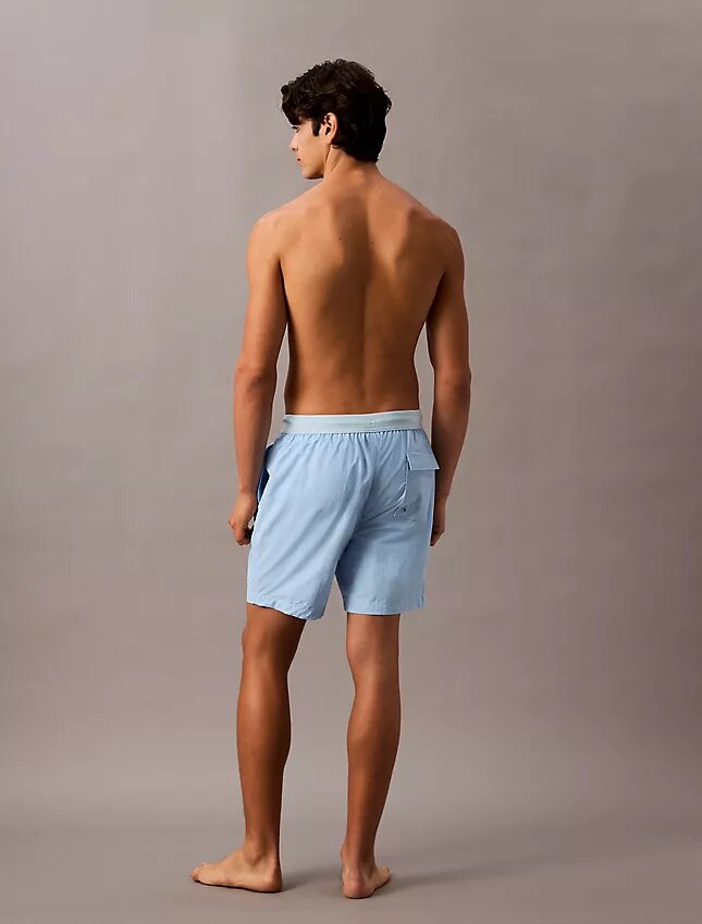 Pantaloncini da bagno con cintura con logo Pantaloncini da bagno con cintura con logo
