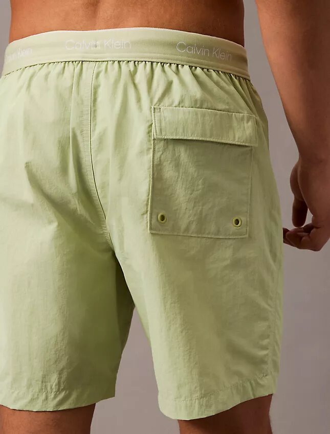 Pantaloncini da bagno con cintura con logo Pantaloncini da bagno con cintura con logo
