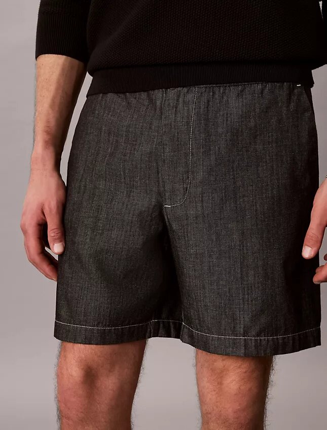 Pantaloncini dritti in chambray da 7″ con elastico Pantaloncini dritti in chambray da 7″ con elastico