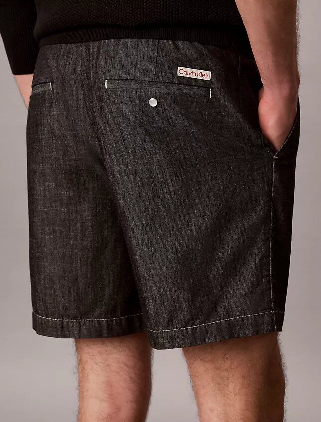 Pantaloncini dritti in chambray da 7″ con elastico Pantaloncini dritti in chambray da 7″ con elastico