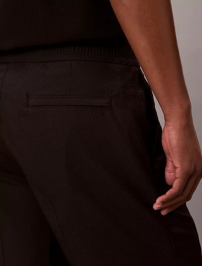 Pantaloncini dritti in seersucker con elastico da 18 cm Pantaloncini dritti in seersucker con elastico da 18 cm