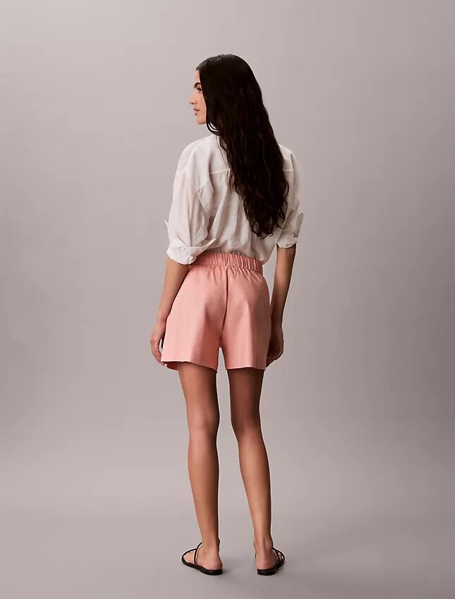 Pantaloncini in lino e cotone Pantaloncini in lino e cotone