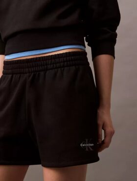 Pantaloncini in pile Monologo