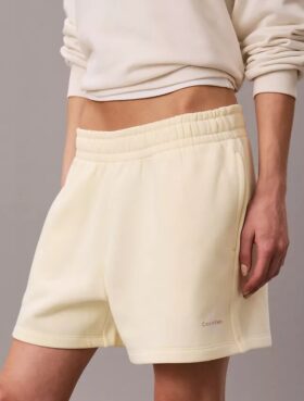 Pantaloncini in pile Monologo