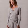 Pantaloncini leggeri a vita alta in maglia a nido d’ape Pantaloncini leggeri a vita alta in maglia a nido d’ape