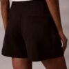Pantaloncini sartoriali con pieghe Pantaloncini sartoriali con pieghe