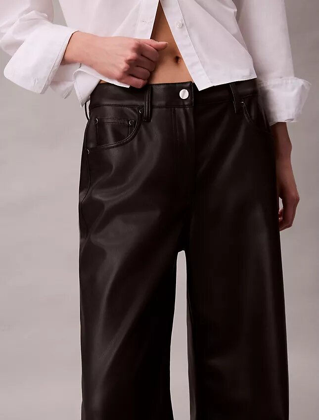 Pantaloni a 5 tasche in ecopelle Pantaloni a 5 tasche in ecopelle