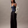 Pantaloni a gamba larga in crêpe gessato Pantaloni a gamba larga in crêpe gessato