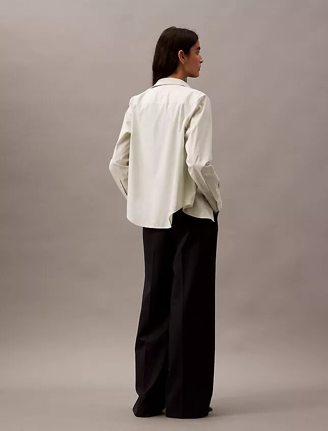 Pantaloni a gamba larga in crêpe gessato Pantaloni a gamba larga in crêpe gessato