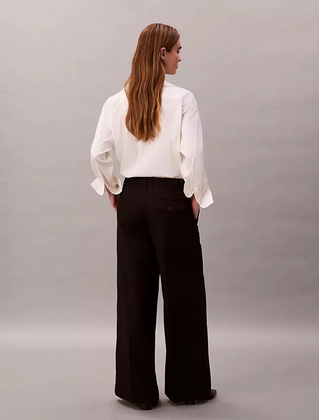 Pantaloni a gamba larga in gabardine di lana Pantaloni a gamba larga in gabardine di lana