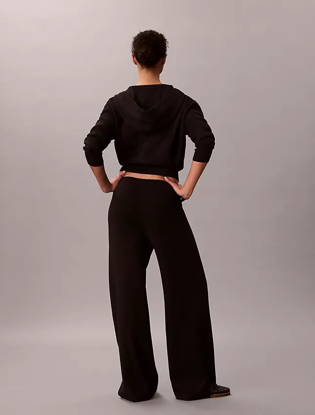 Pantaloni a gamba larga in maglia morbida Pantaloni a gamba larga in maglia morbida