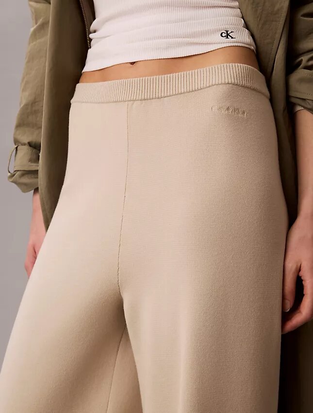 Pantaloni a gamba larga in maglia morbida Pantaloni a gamba larga in maglia morbida