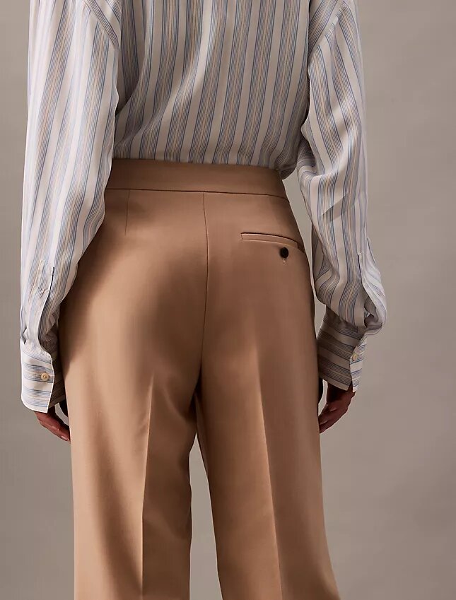 Pantaloni a zampa in misto gabardine di lana Pantaloni a zampa in misto gabardine di lana