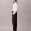 Pantaloni a zampa in twill di cotone elasticizzato Pantaloni a zampa in twill di cotone elasticizzato