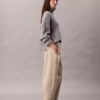 Pantaloni a zampa in twill di cotone elasticizzato Pantaloni a zampa in twill di cotone elasticizzato