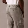 Pantaloni cargo a gamba dritta in misto lyocell, lavati in capo Pantaloni cargo a gamba dritta in misto lyocell, lavati in capo
