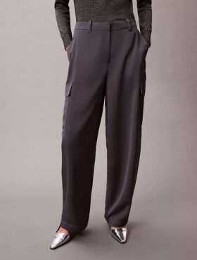 Pantaloni cargo comodi in twill di raso