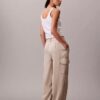 Pantaloni cargo comodi in twill di raso Pantaloni cargo comodi in twill di raso