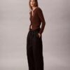 Pantaloni chino a gamba larga regolabili Pantaloni chino a gamba larga regolabili