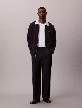 Pantaloni chino a vita media con pinces