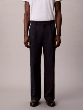 Pantaloni chino a vita media con pinces