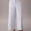 Pantaloni chino cropped a gamba larga Pantaloni chino cropped a gamba larga