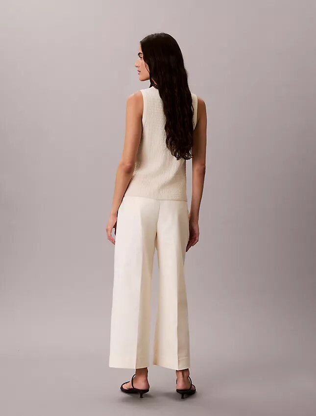 Pantaloni chino cropped a gamba larga Pantaloni chino cropped a gamba larga